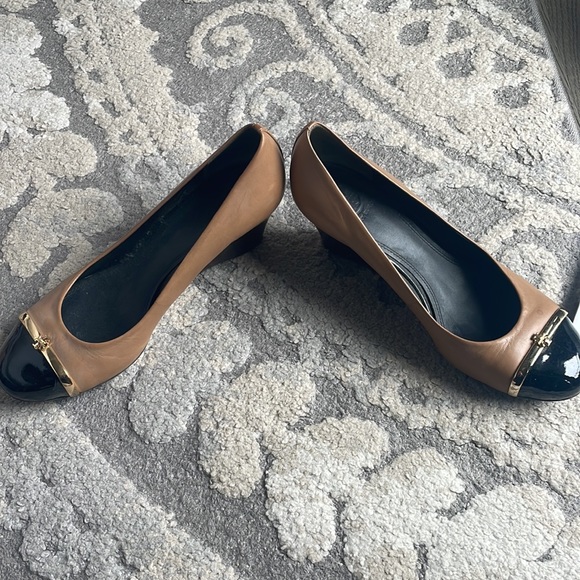 Tory Burch Pacey Wedge Shoes, size 7.5 - Picture 2 of 4